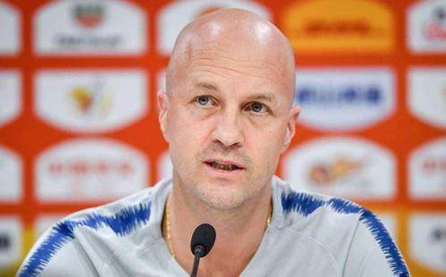 旺财28.com-小克鲁伊夫：赢下广州城摆脱压力 在场上证明自己